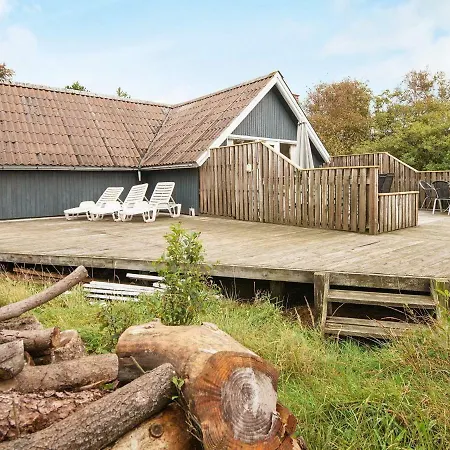 6 Person Holiday In *