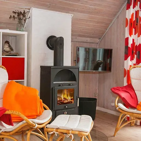 6 Person Holiday In *