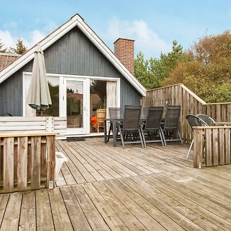 6 Person Holiday In